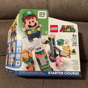 Lego Super Mario Adventures with Luigi Starter Course